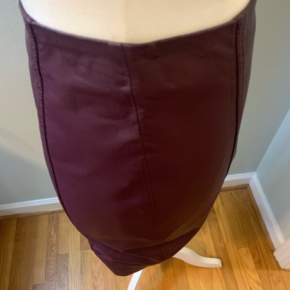 Free People vegan leather plum miniskirt, size 0 - Picture 7 of 8